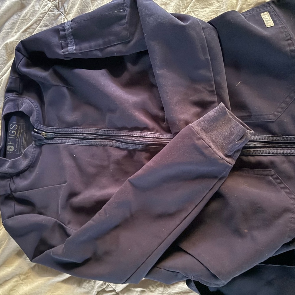 Figs women’s Navy scrub Jacket